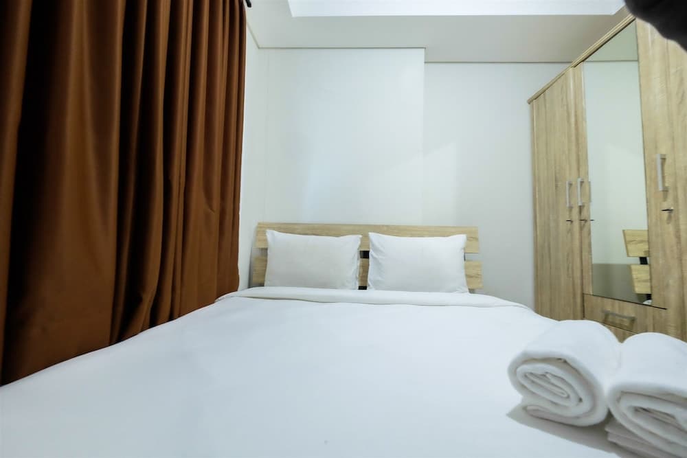 1BR Sky Terrace Lagoon Condo Apartment near Daan Mogot Mall