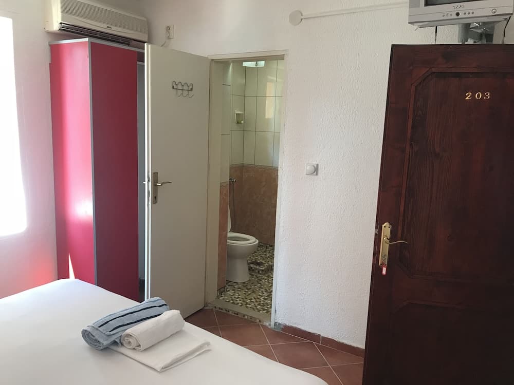 Apartments & Rooms Rozana