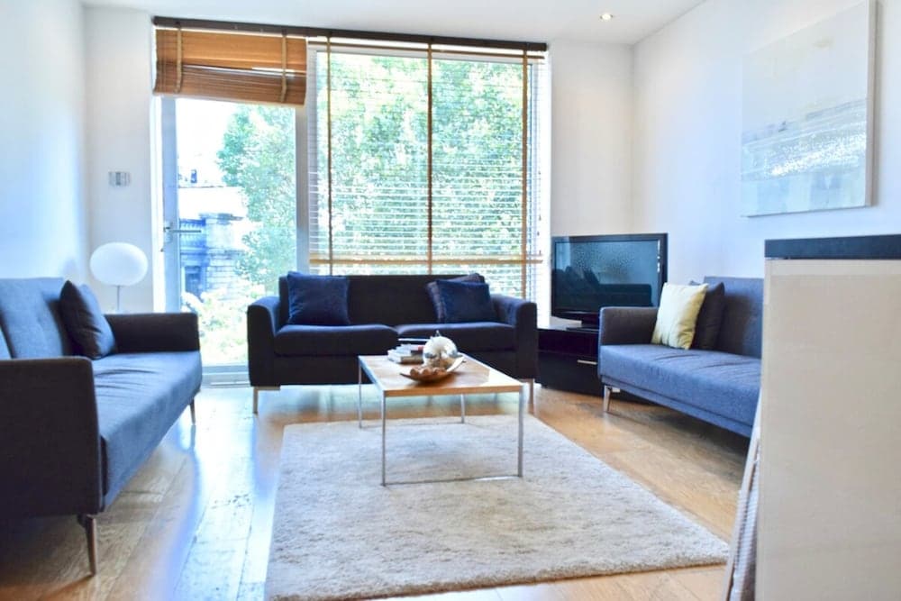 Modern 1 Bedroom Property in Central London