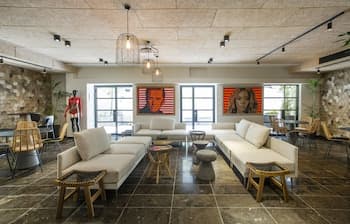 Washington & Friends - By TLV2GO