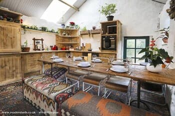 2 Luxury Yurts & Barn Kitchen Big Garden- Sleeps 9