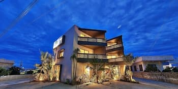 Yomitan Condhotel ND