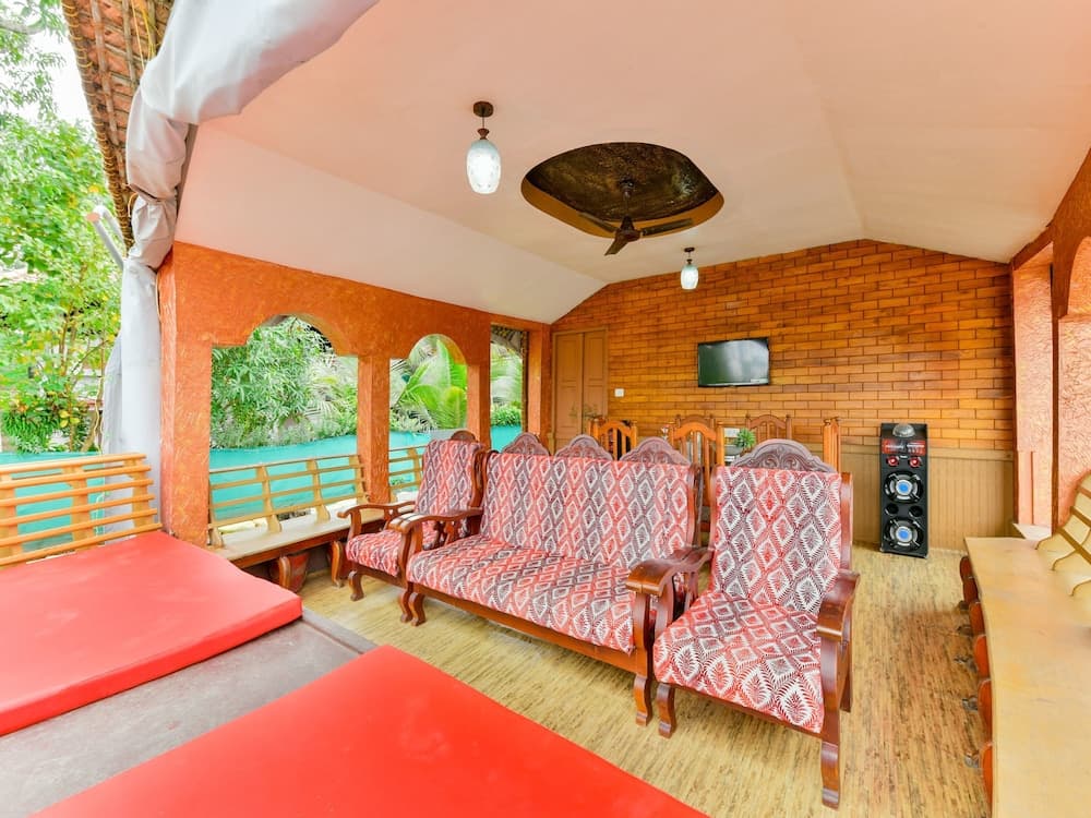 OYO 16841 Sree Vinayaka