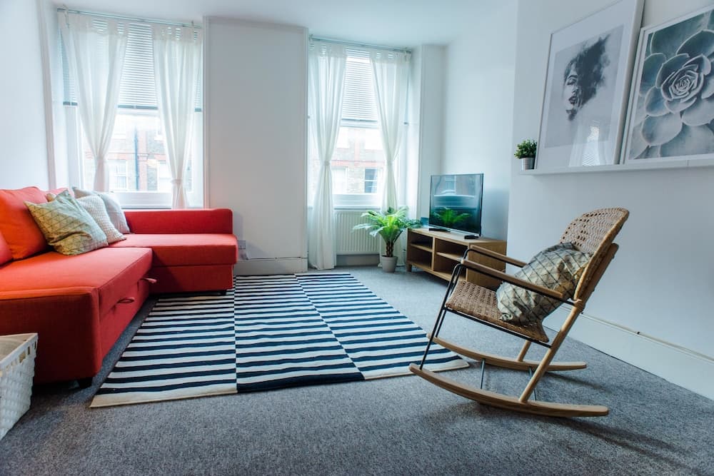 Baker Street Apartments by Allô Housing