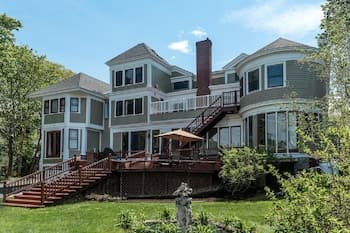 Saltair Inn Waterfront B&B