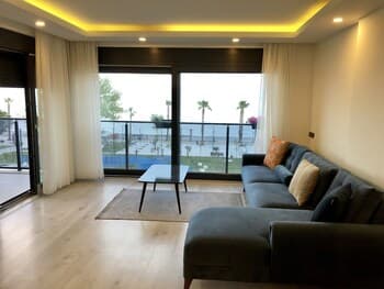 ONLY ONE Suites&Residence