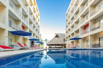 Decameron Isla Coral