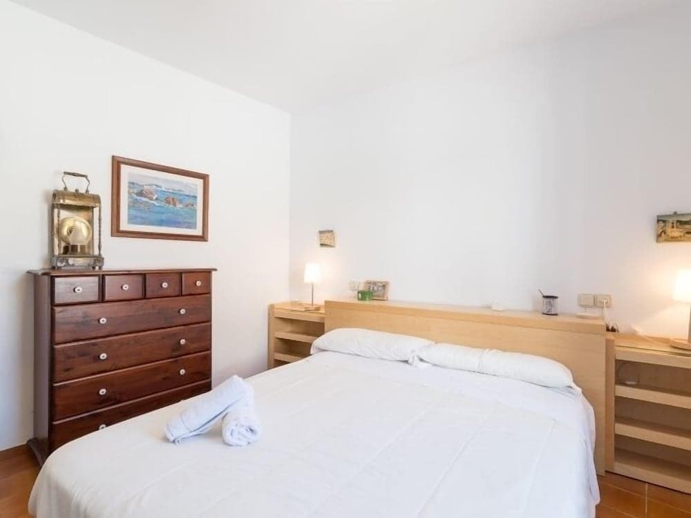 Family flat with parking near beach