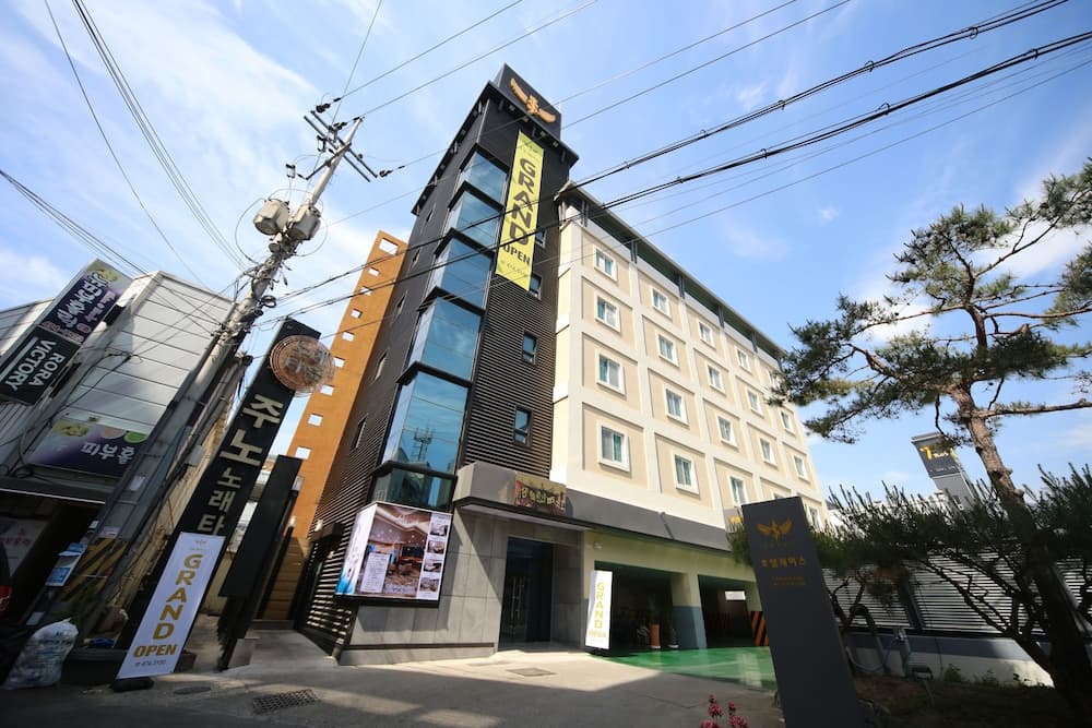 hotel image