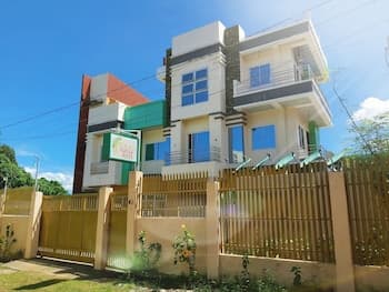 Golden Pension House