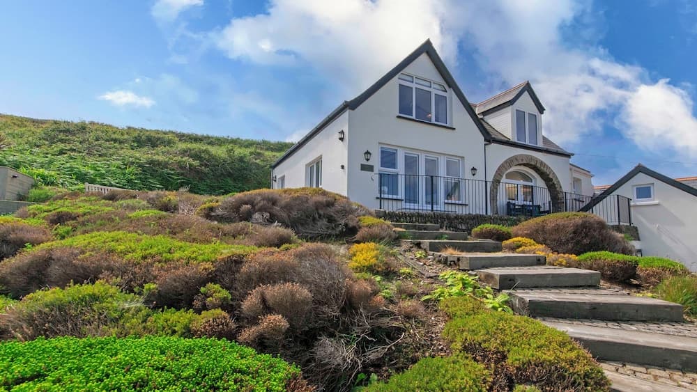 Stables Croyde 4 Bedrooms, Sleeps 8, Sea & Beach Views