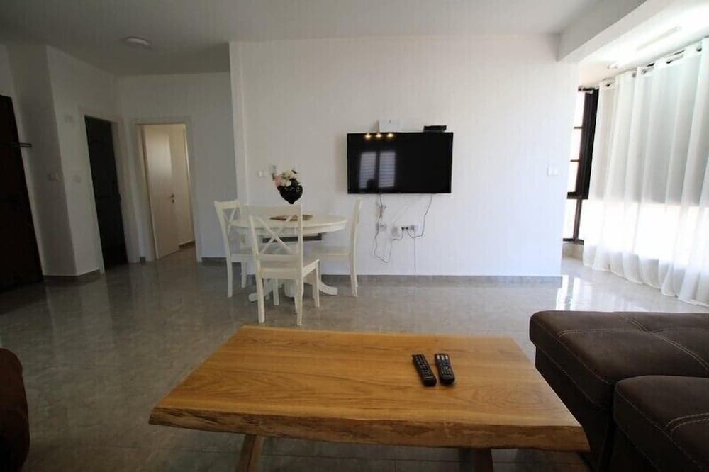 Arendalzrail Apartments Khana Szenes St.