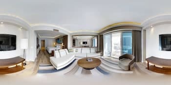 Beachfront Condo in Central Beach