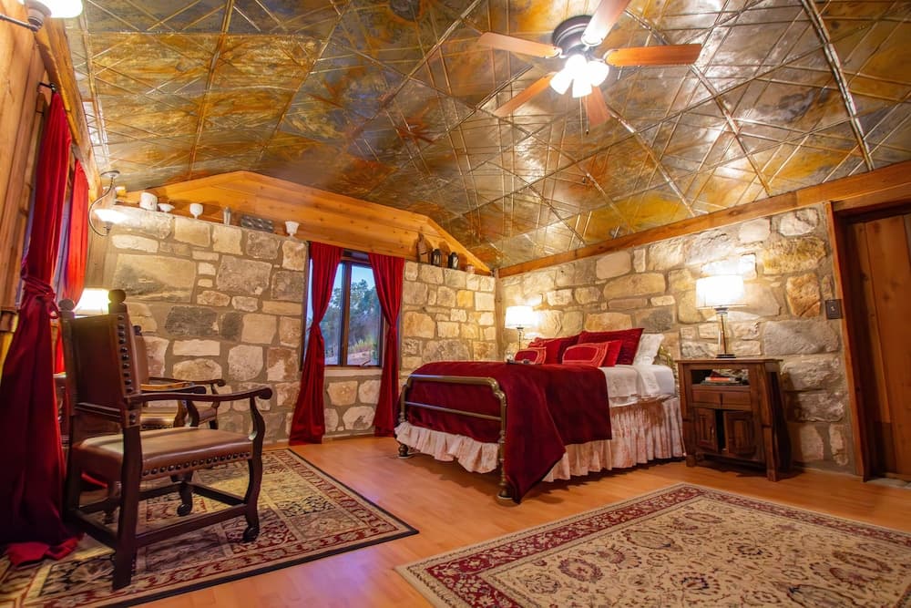 A Barn at the Quarry