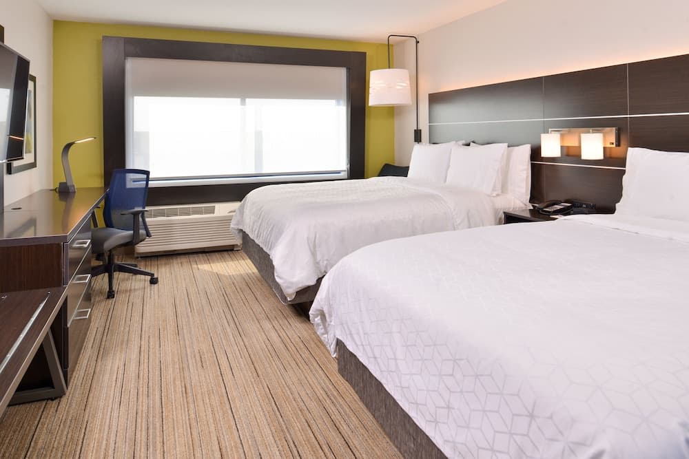 Holiday Inn Express & Suites Olathe West by IHG
