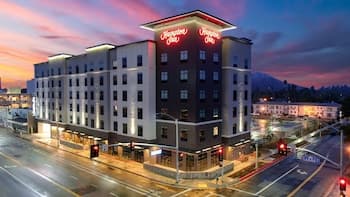 Hampton Inn Riverside Downtown