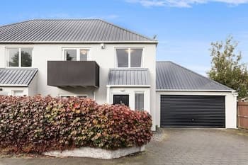 Awesome Central Christchurch Townhouse