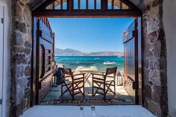 Neosikos AmazingBeach House Milos Island