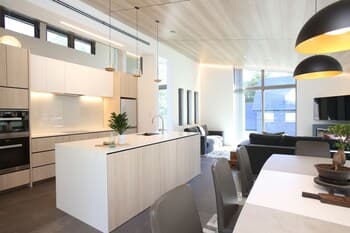 Eminence by The Hakuba Collection