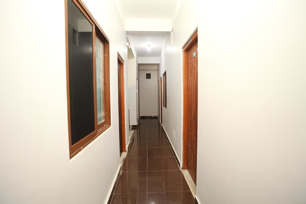 SPOT ON 503 Lisno Restaurant And Lodge