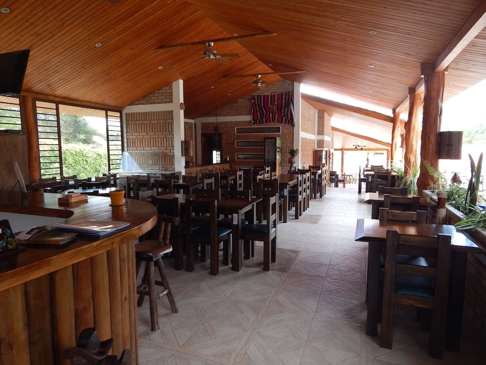 Live The Life And Toro Bar