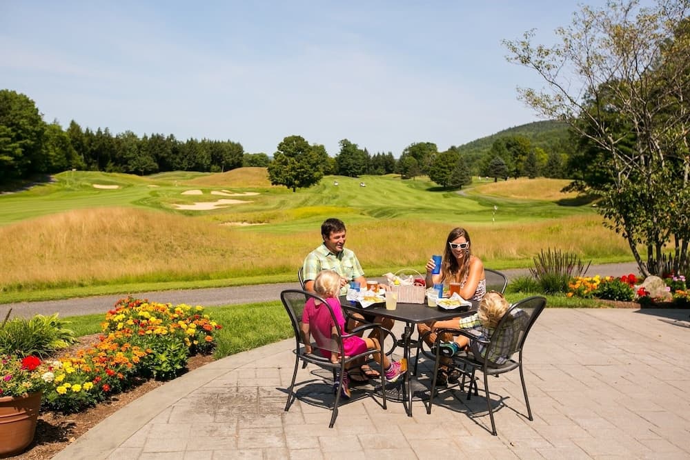 3br Ski-in, Ski-out & Private Sauna 3 Bedroom Condo by RedAwning