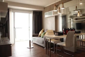 Gorgeous 2BR Apartment at Gateway Pasteur near Exit Toll