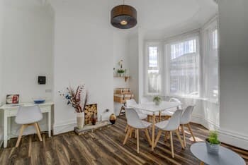 Levenshulme Self-Catering Townhouse