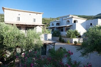 Melitsina Village Hotel