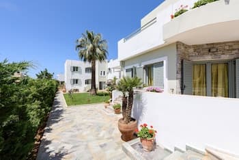 Angela Studios & Apartments