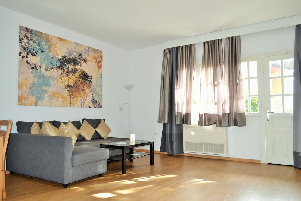 Folies Corfu Hotel Apartments