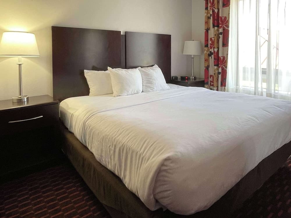 Comfort Suites Altoona North