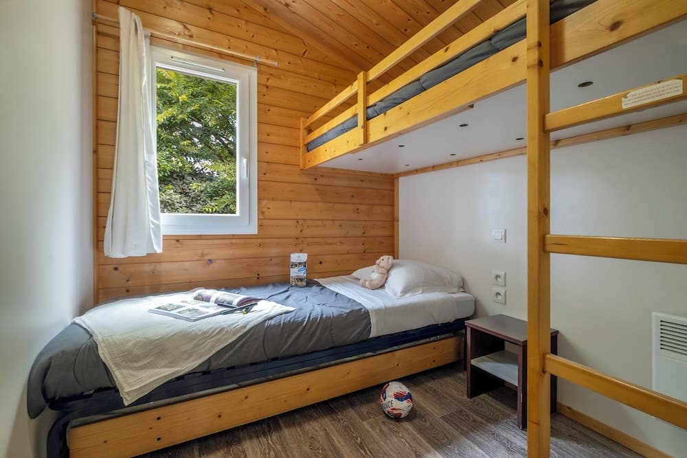 Terres de France - Hameaux des Marines