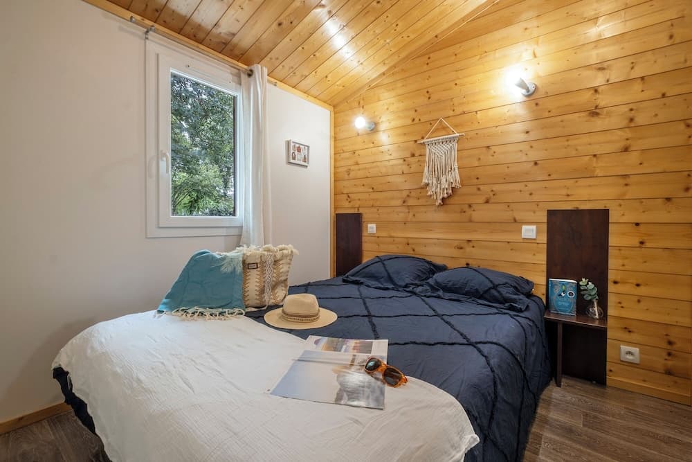 Terres de France - Hameaux des Marines