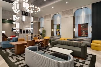 DoubleTree by Hilton New York Downtown