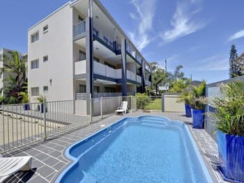 Shoal Bay Beachclub Apartments