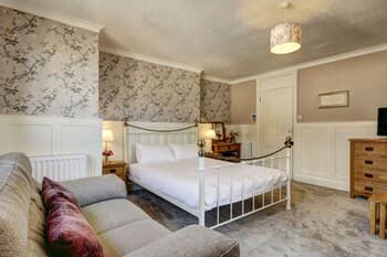 Exmoor House - Guest House