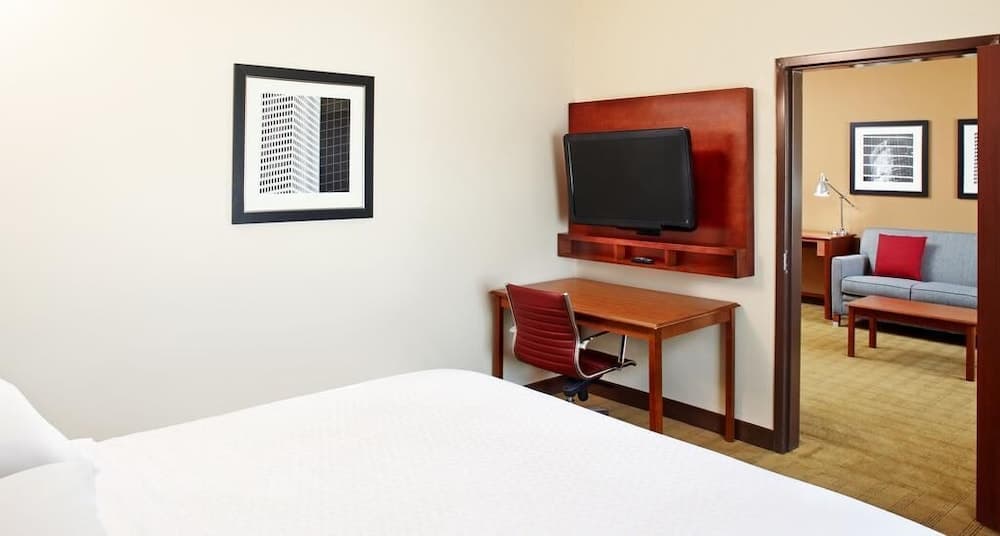 Four Points by Sheraton Houston Hobby Airport