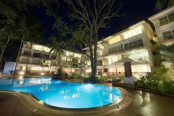 Aarju Luxurious Wave