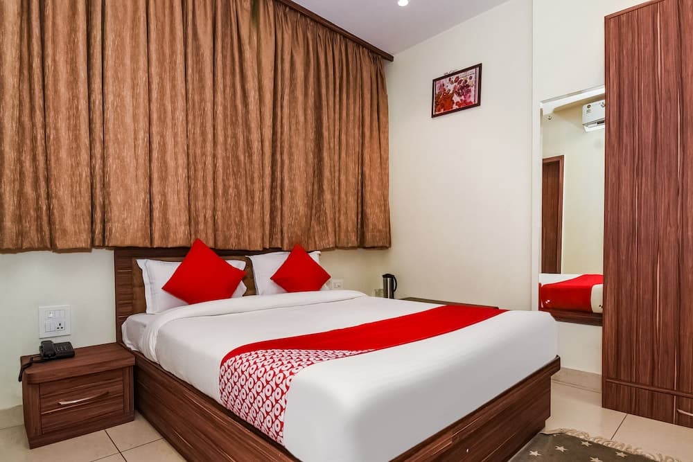 Capital O 41054 Hotel Raj And Restaurant