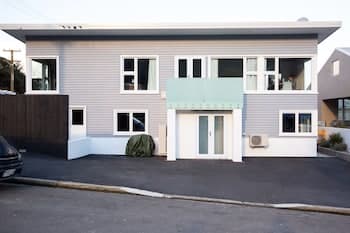 Sydney Street Apartments