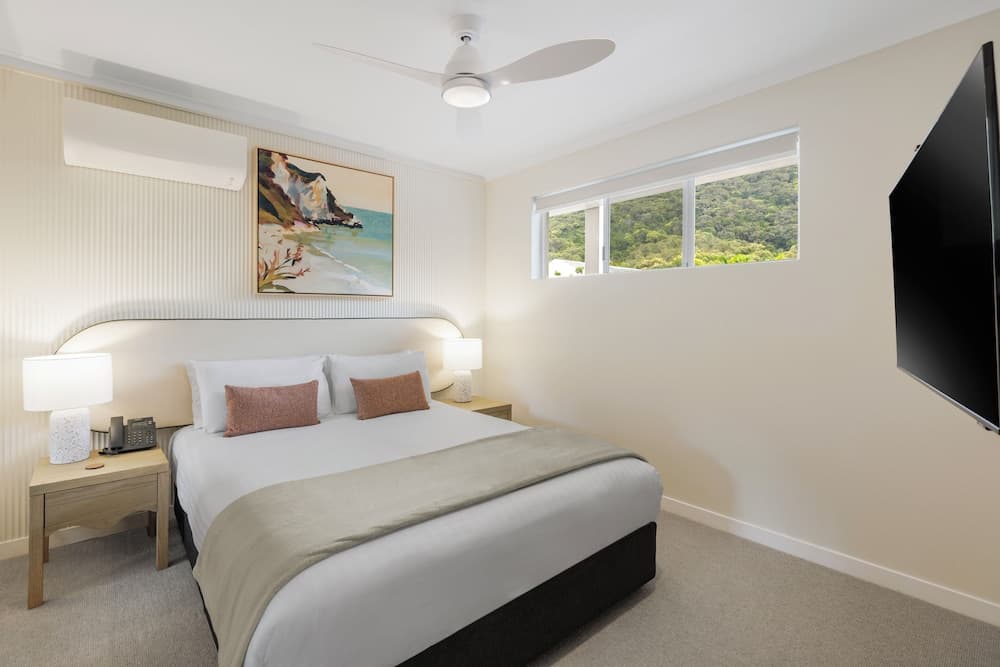 Coral Coast Apartments Palm Cove AVC