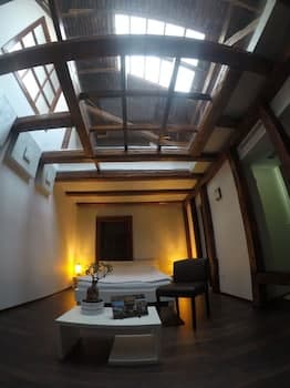 Vendi Grand Square Residence