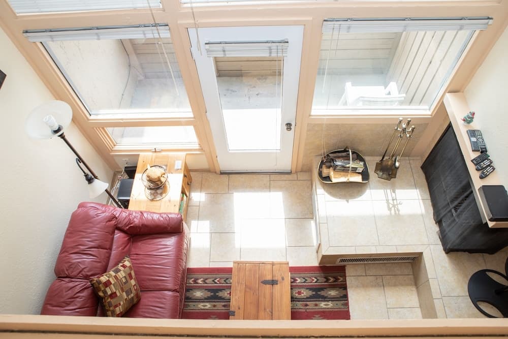 Homestake S B107 1 Bedroom Condo by RedAwning