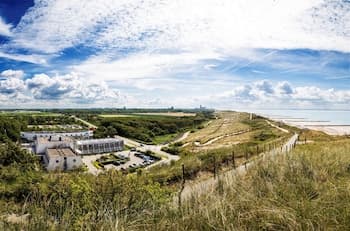 Strandhotel Westduin