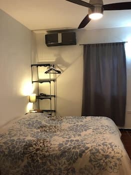 Cozy Downtown Studio for Two