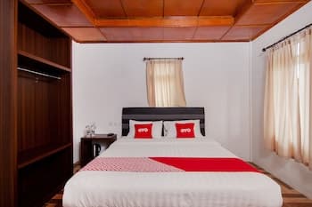 OYO 1812 Dg Inn Omah Waris