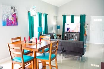 Casa Voilet Golf Retreat