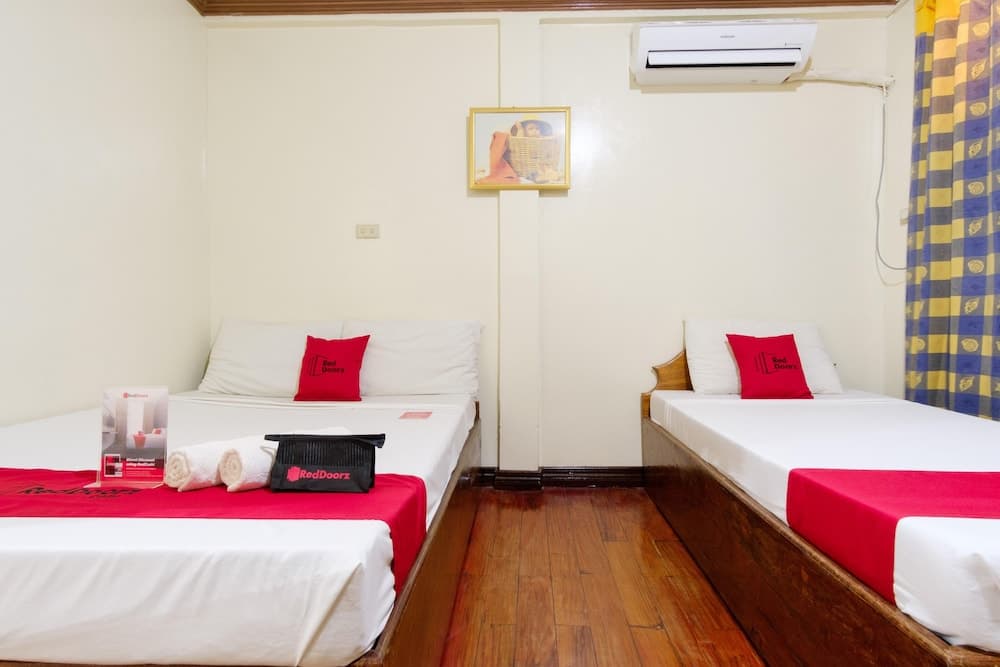 RedDoorz @ PEO Road Palawan