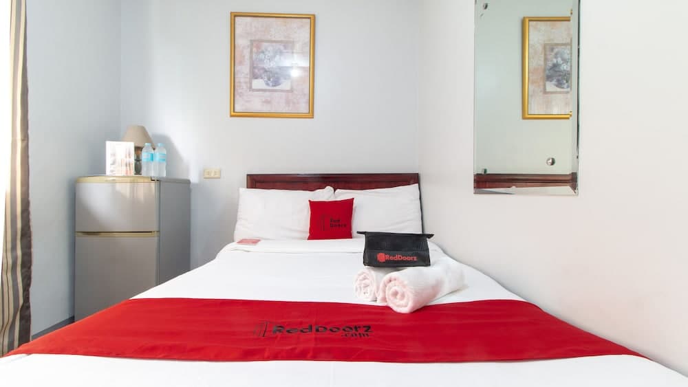 RedDoorz near Peoples Park Tagaytay